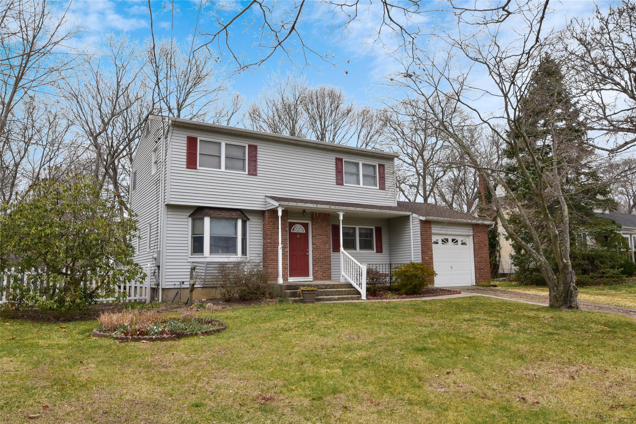 Single Family Colony  Suffolk County, NY 11776, MLS-839330-2