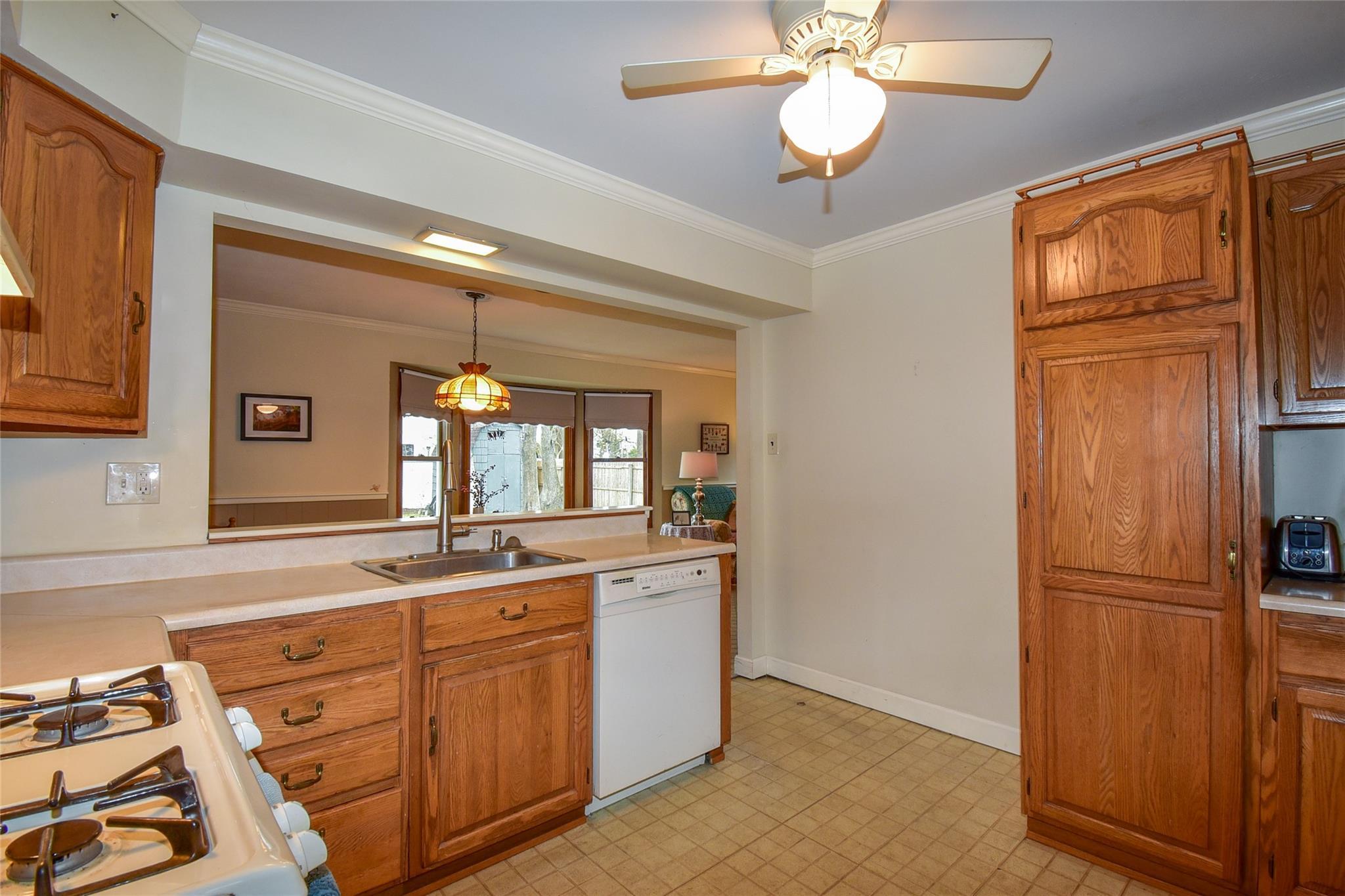 Single Family Colony  Suffolk County, NY 11776, MLS-839330-4