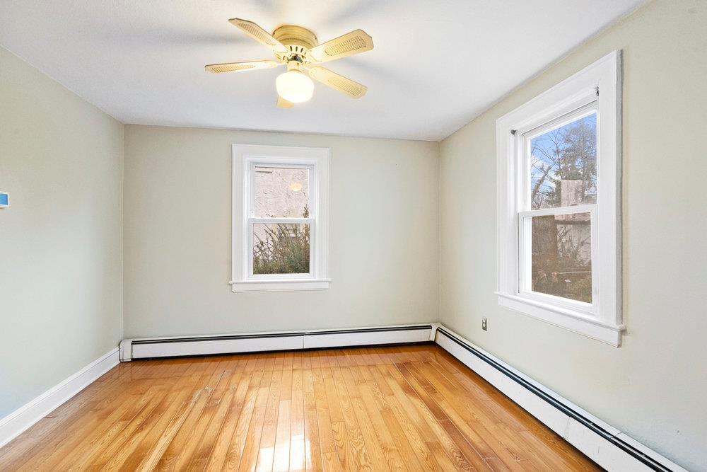 Single Family Van Nostrand  Nassau County, NY 11024, MLS-839337-11