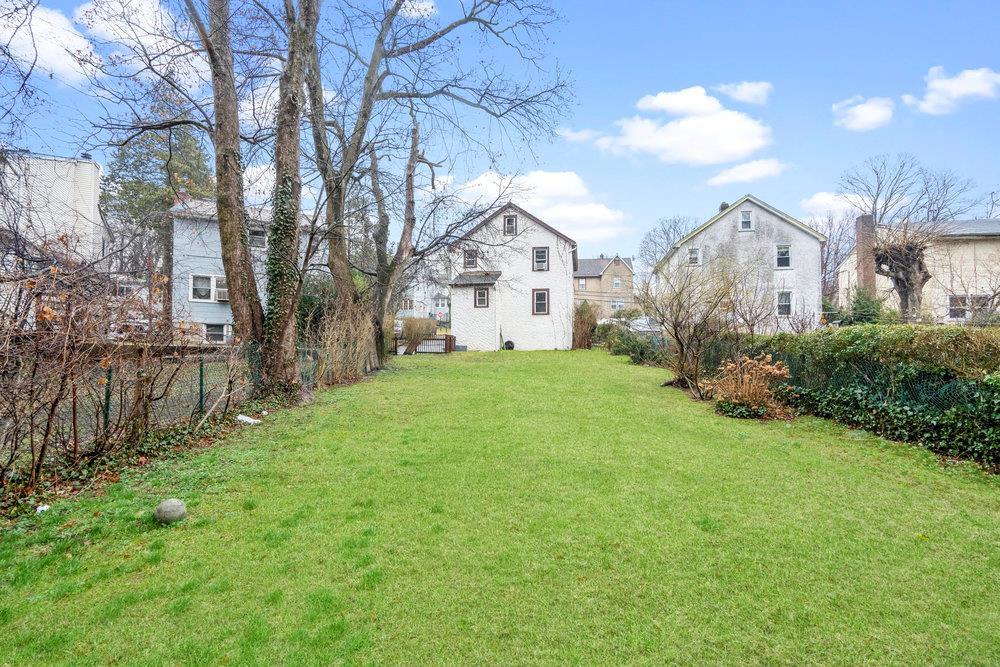 Single Family Van Nostrand  Nassau County, NY 11024, MLS-839337-22