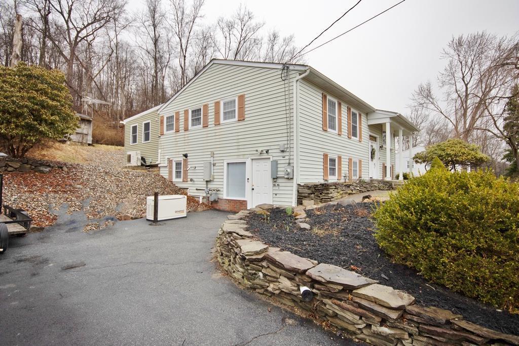 Single Family Mountainview  Orange County, NY 10930, MLS-839358-3