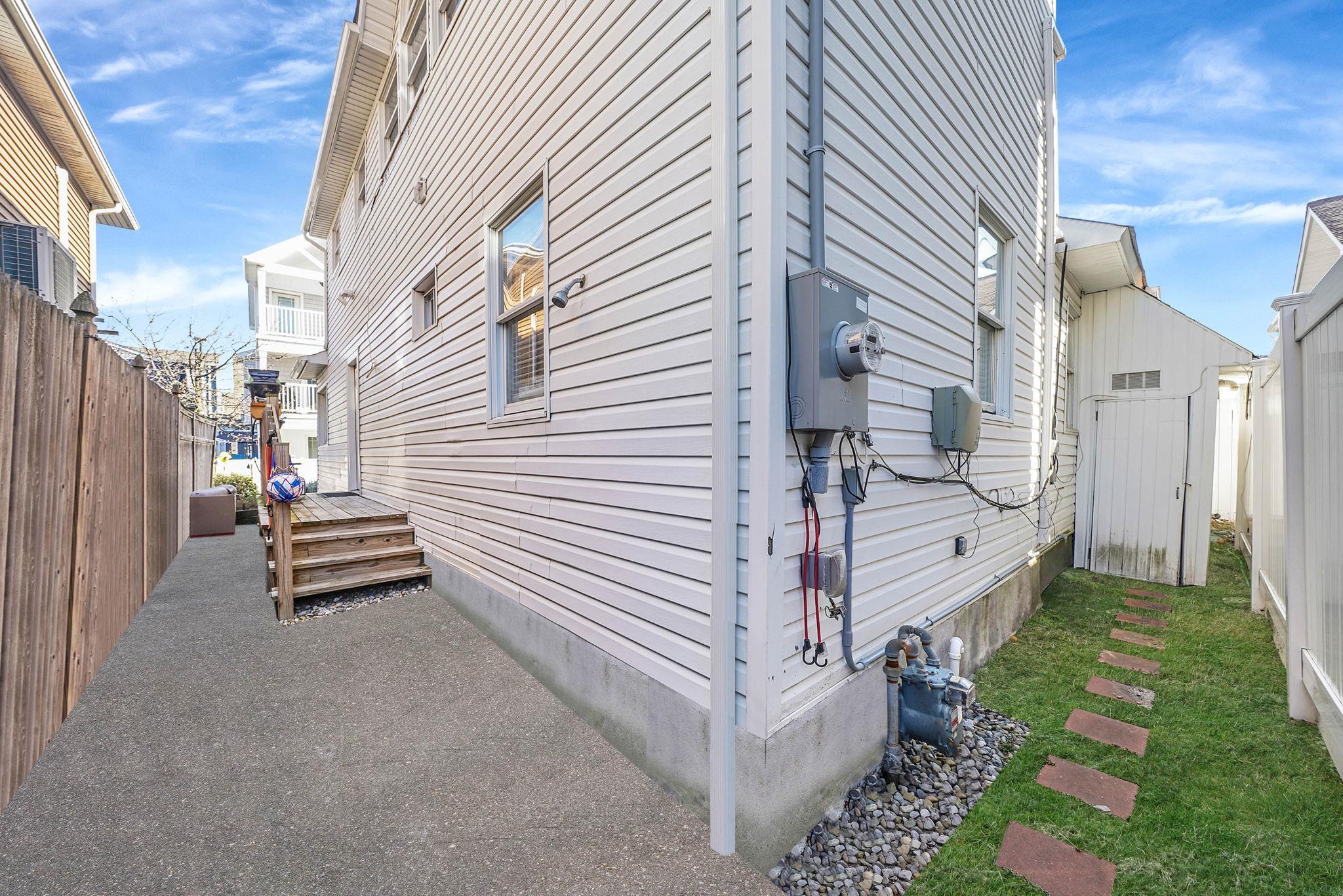 Single Family September  Nassau County, NY 11561, MLS-839398-26