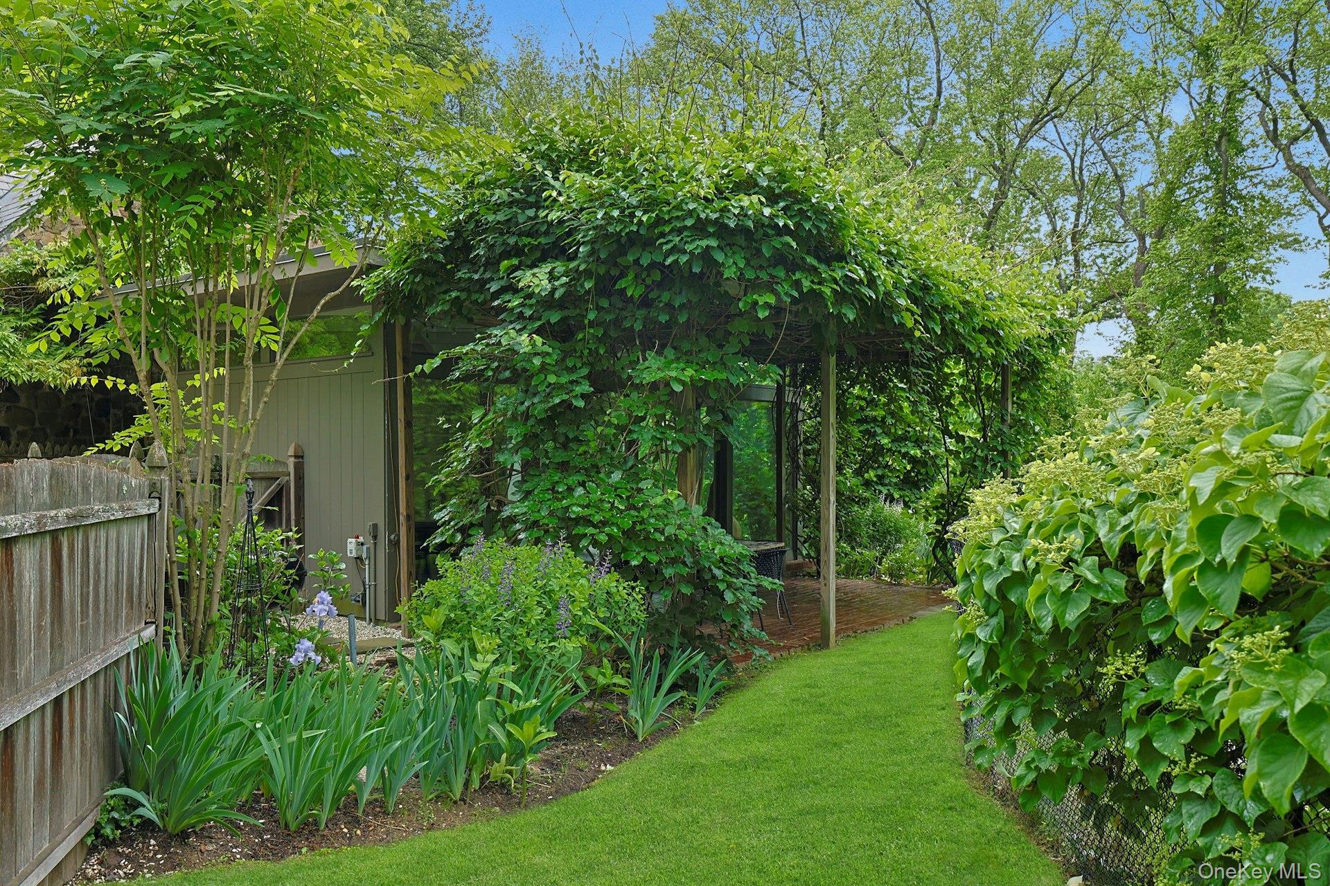 Single Family Woods Rockland County, NY 10964, MLS-839399-35