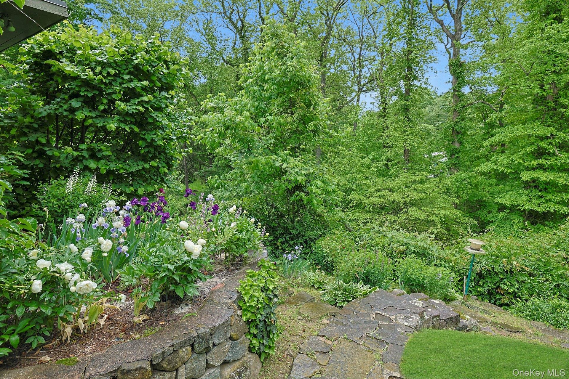 Single Family Woods Rockland County, NY 10964, MLS-839399-36