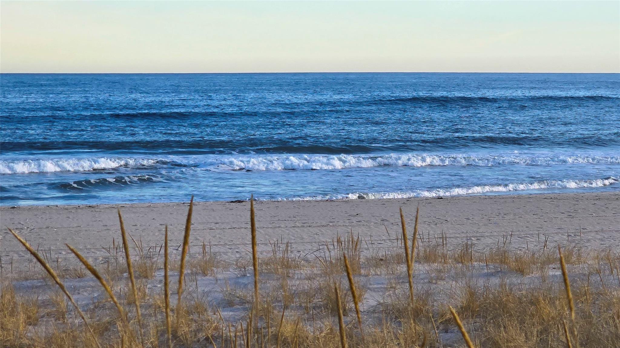 Single Family Dune  Suffolk County, NY 11978, MLS-839426-24