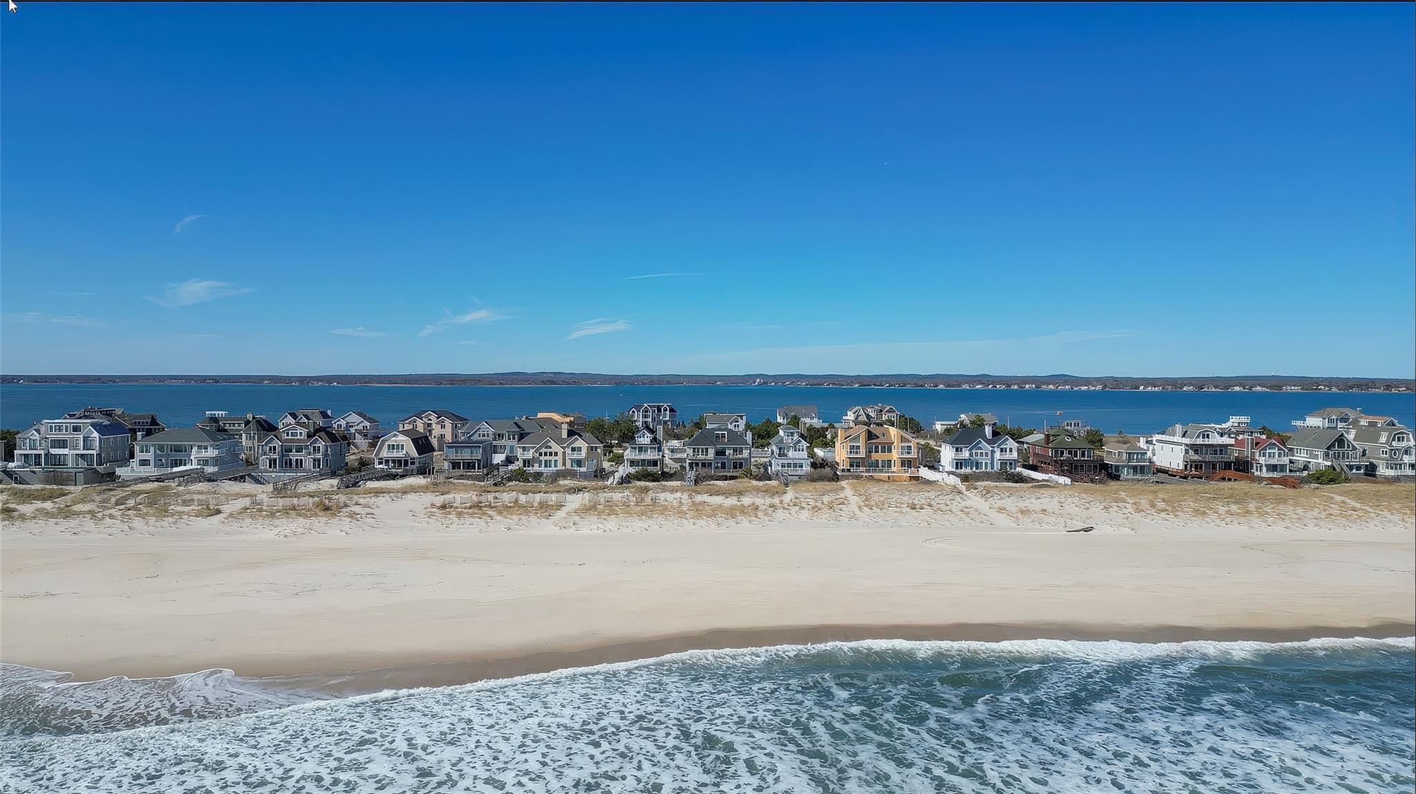 Single Family Dune  Suffolk County, NY 11978, MLS-839426-41