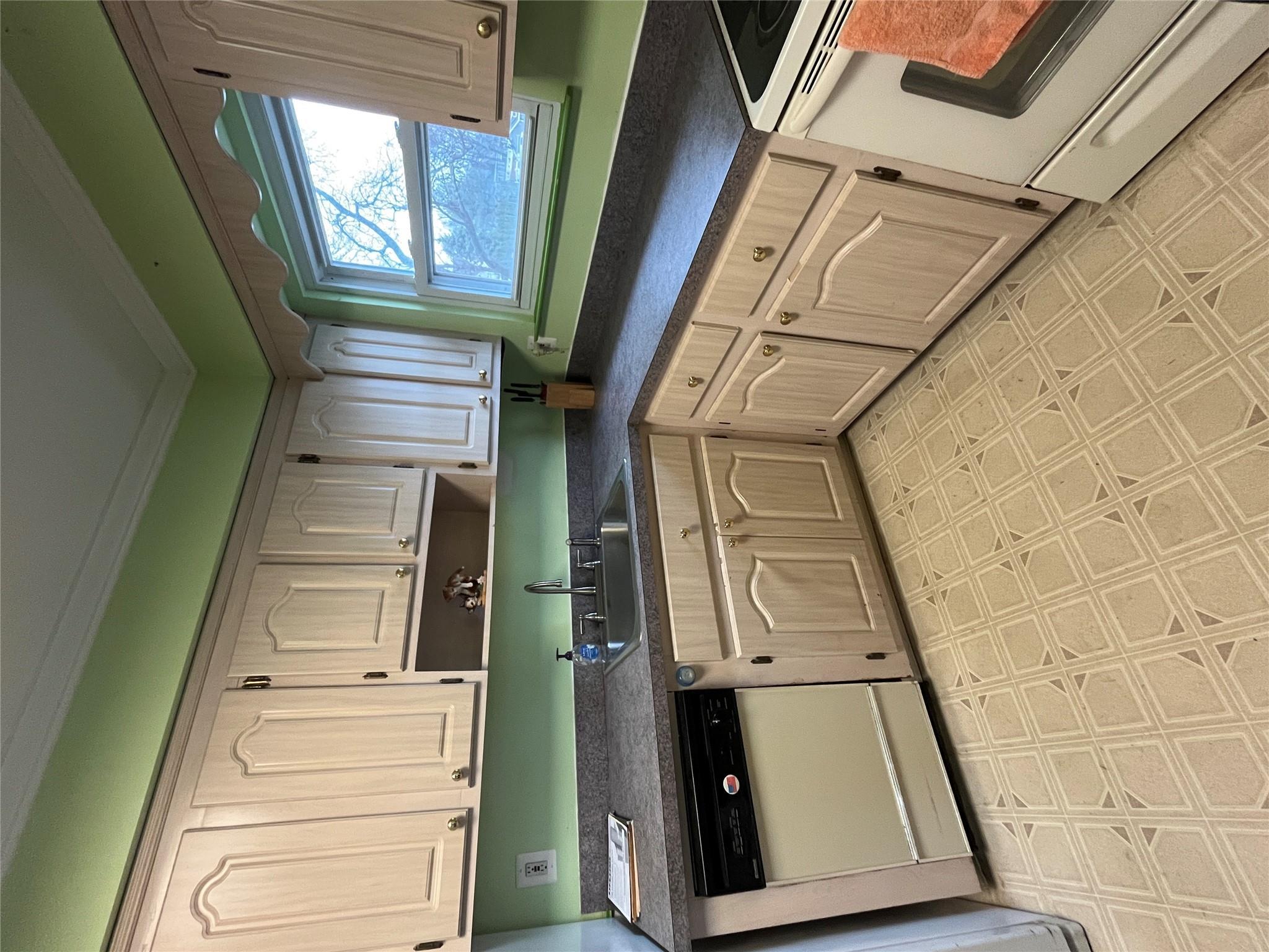 Single Family Ralph  Suffolk County, NY 11702, MLS-839452-3