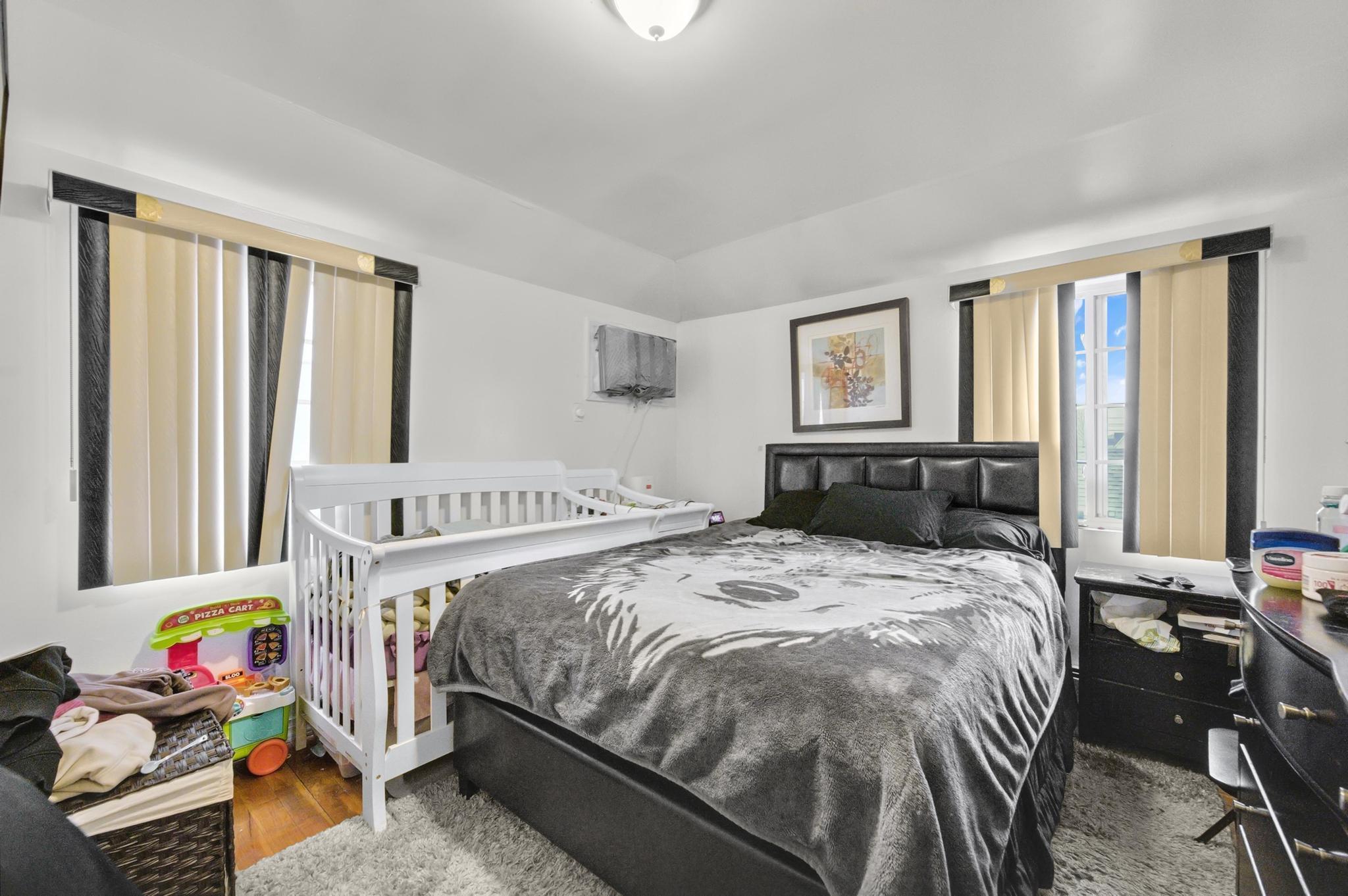 Single Family 95th  Brooklyn, NY 11236, MLS-839459-22