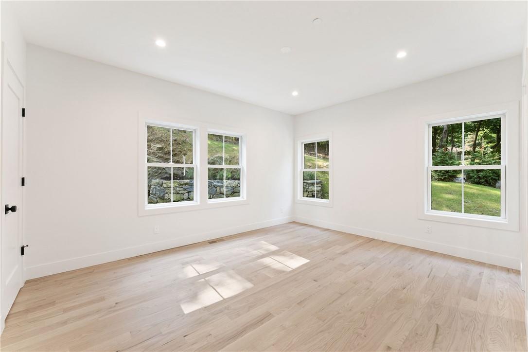 Single Family Mulligan  Westchester County, NY 10533, MLS-839477-15