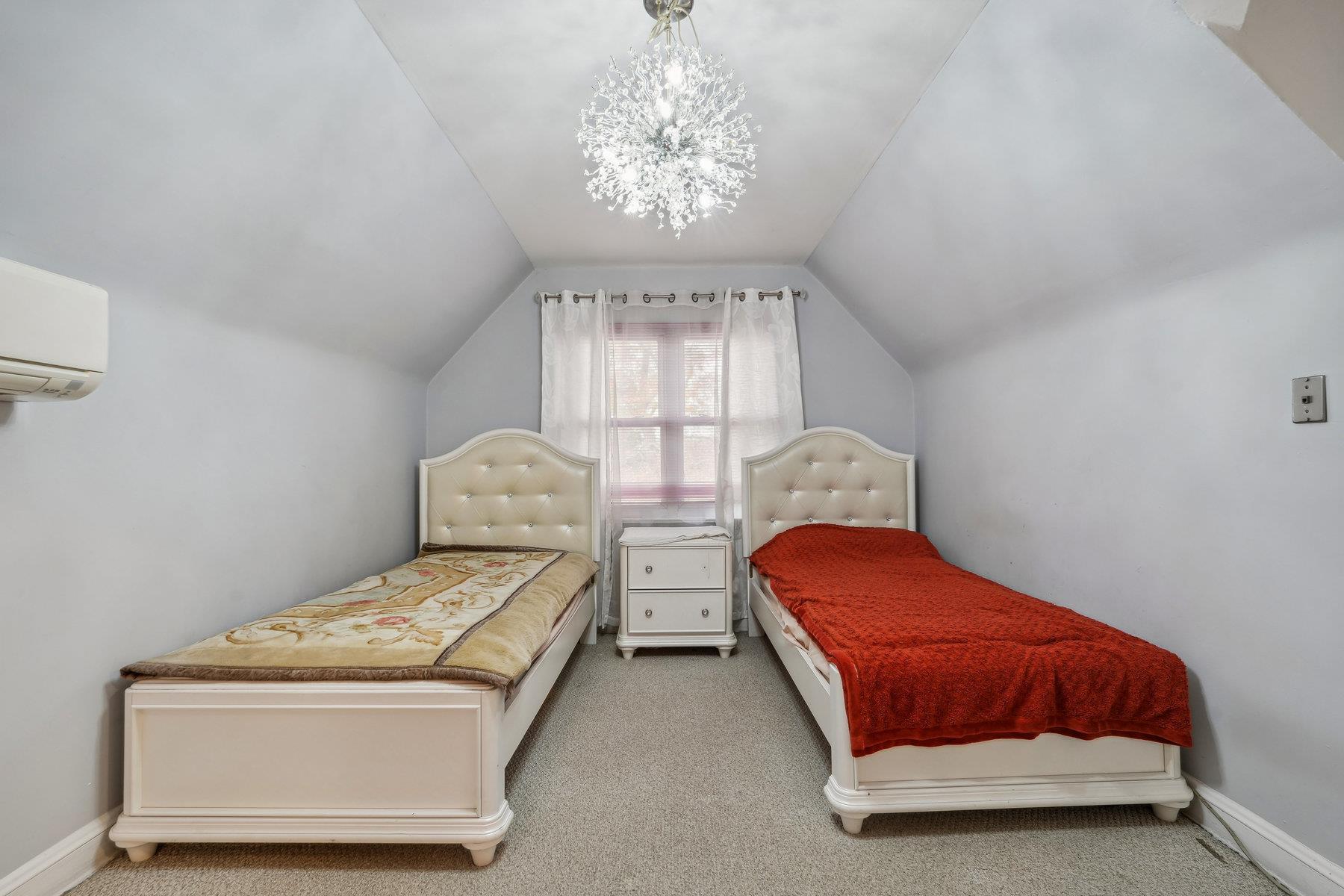 Single Family Cambridge  Queens, NY 11432, MLS-839497-16