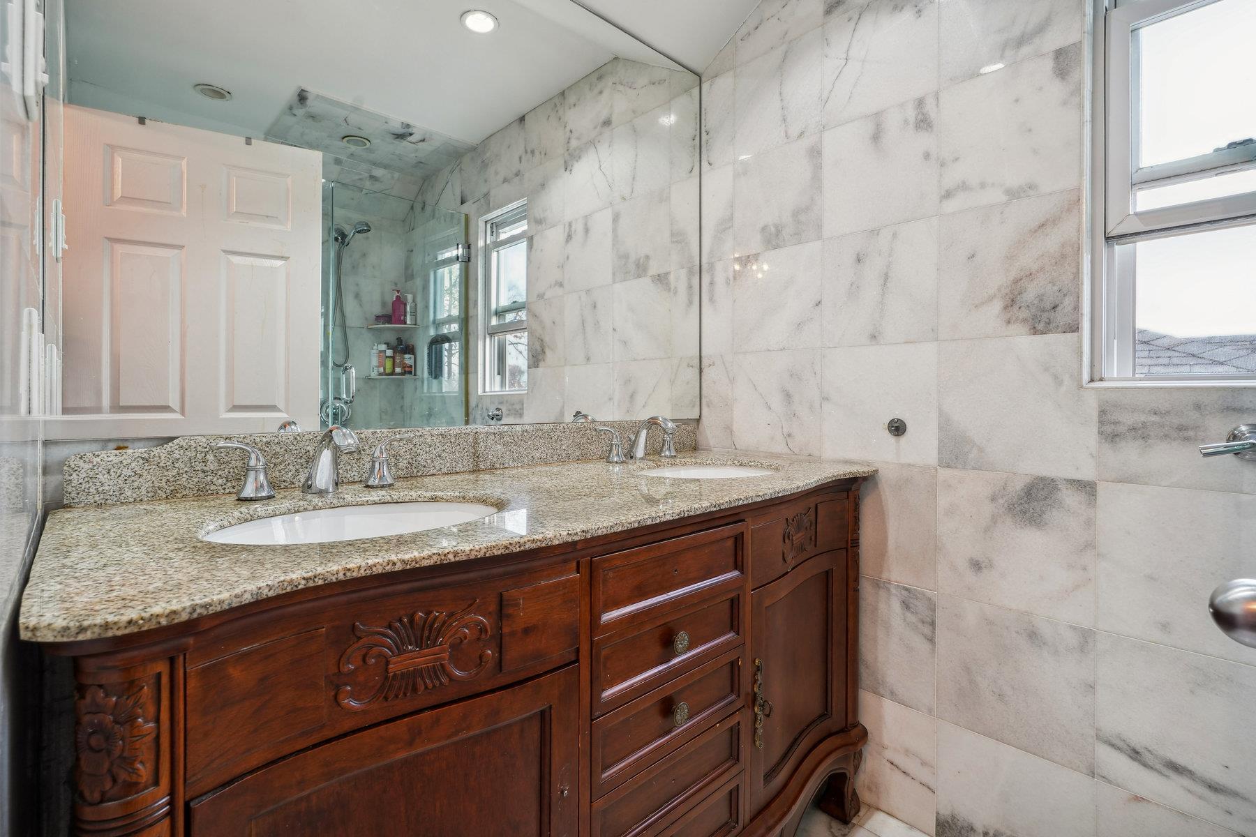 Single Family Cambridge  Queens, NY 11432, MLS-839497-17
