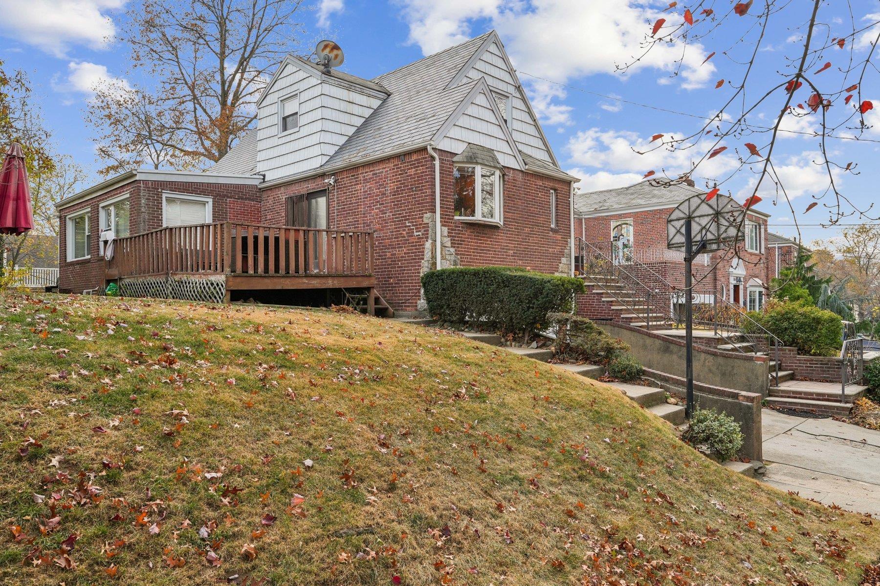 Single Family Cambridge  Queens, NY 11432, MLS-839497-20