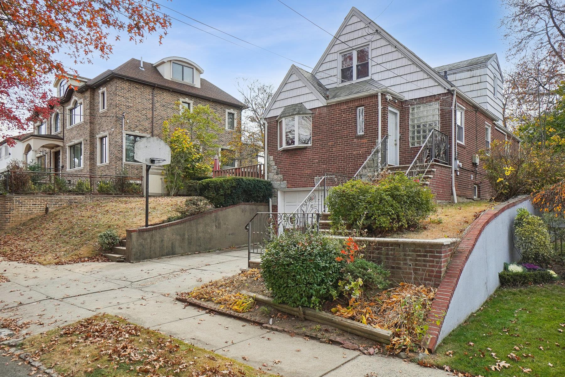 Single Family Cambridge  Queens, NY 11432, MLS-839497-3