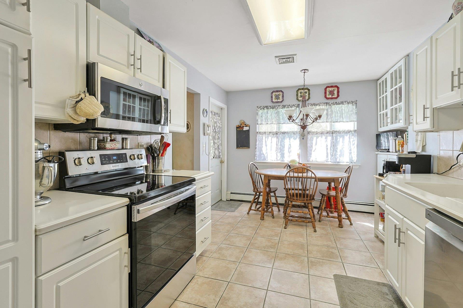 Single Family Samson  Westchester County, NY 10570, MLS-839498-12
