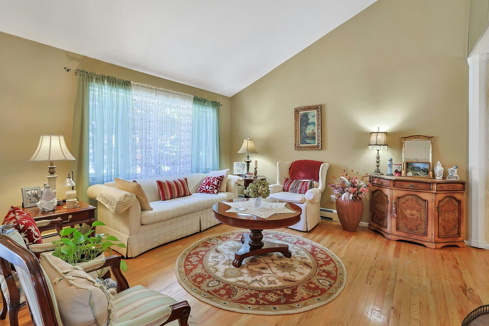 Single Family Samson  Westchester County, NY 10570, MLS-839498-4
