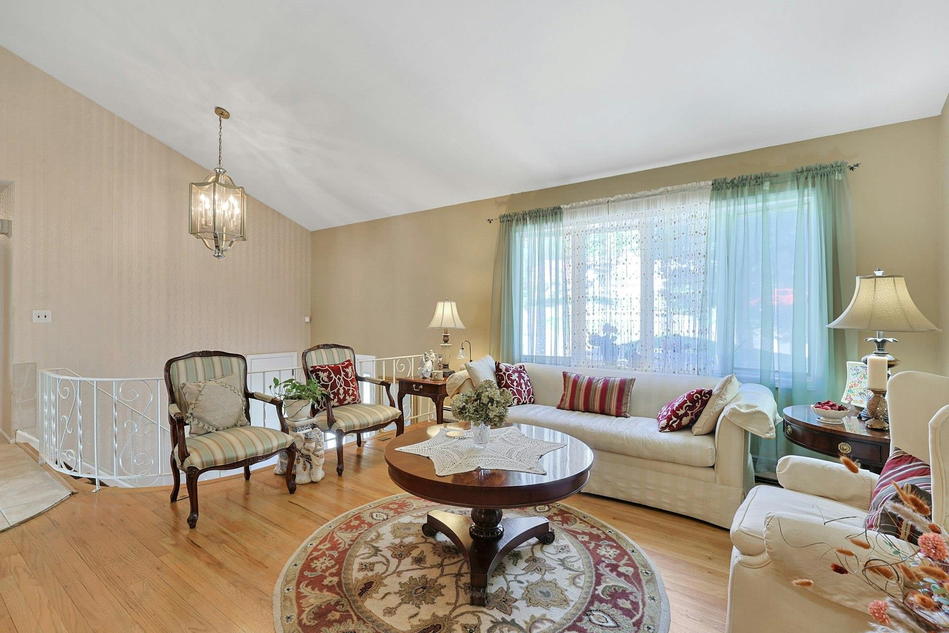 Single Family Samson  Westchester County, NY 10570, MLS-839498-5
