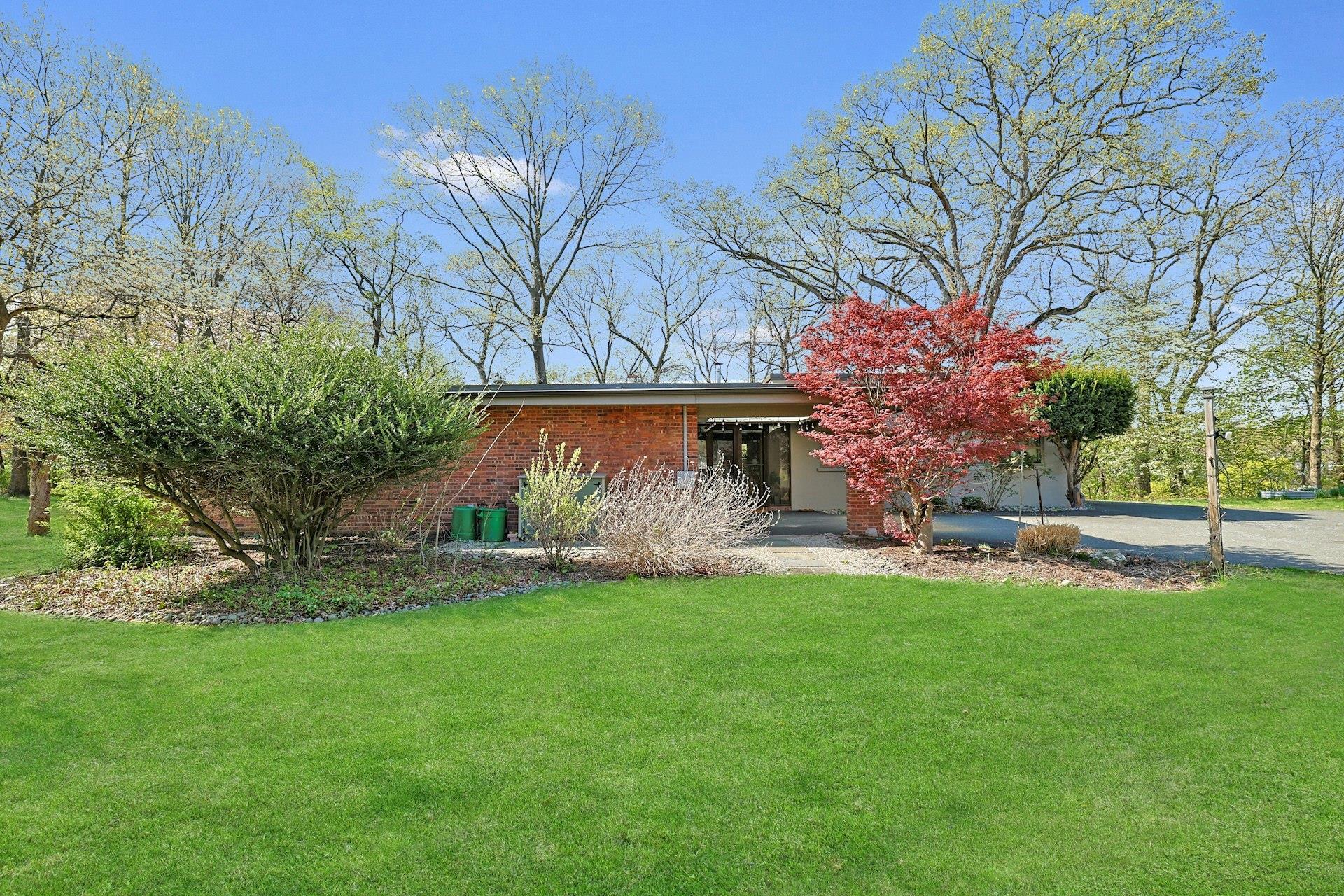 Single Family Main  Rockland County, NY 10980, MLS-839524-35