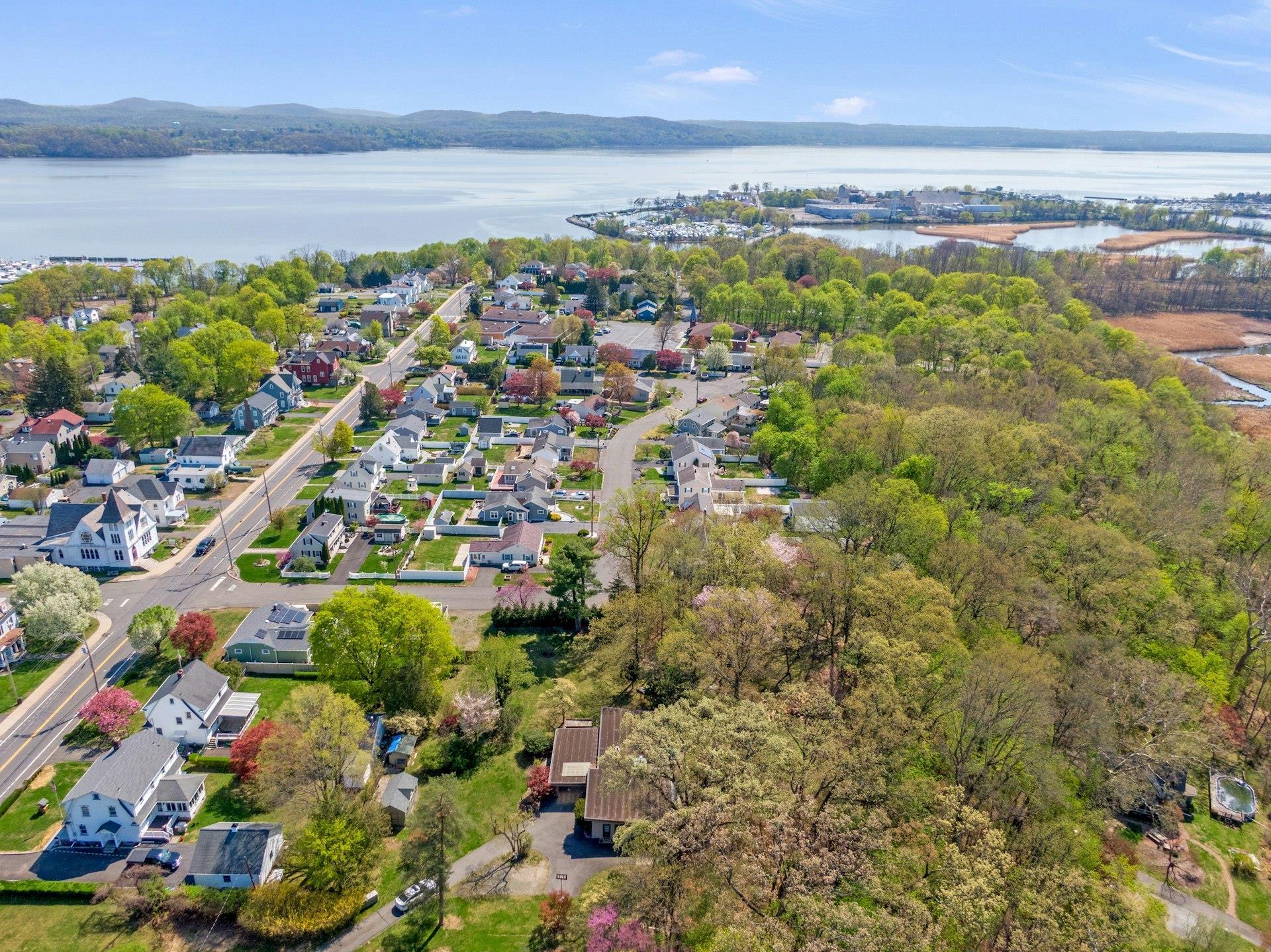 Single Family Main  Rockland County, NY 10980, MLS-839524-39