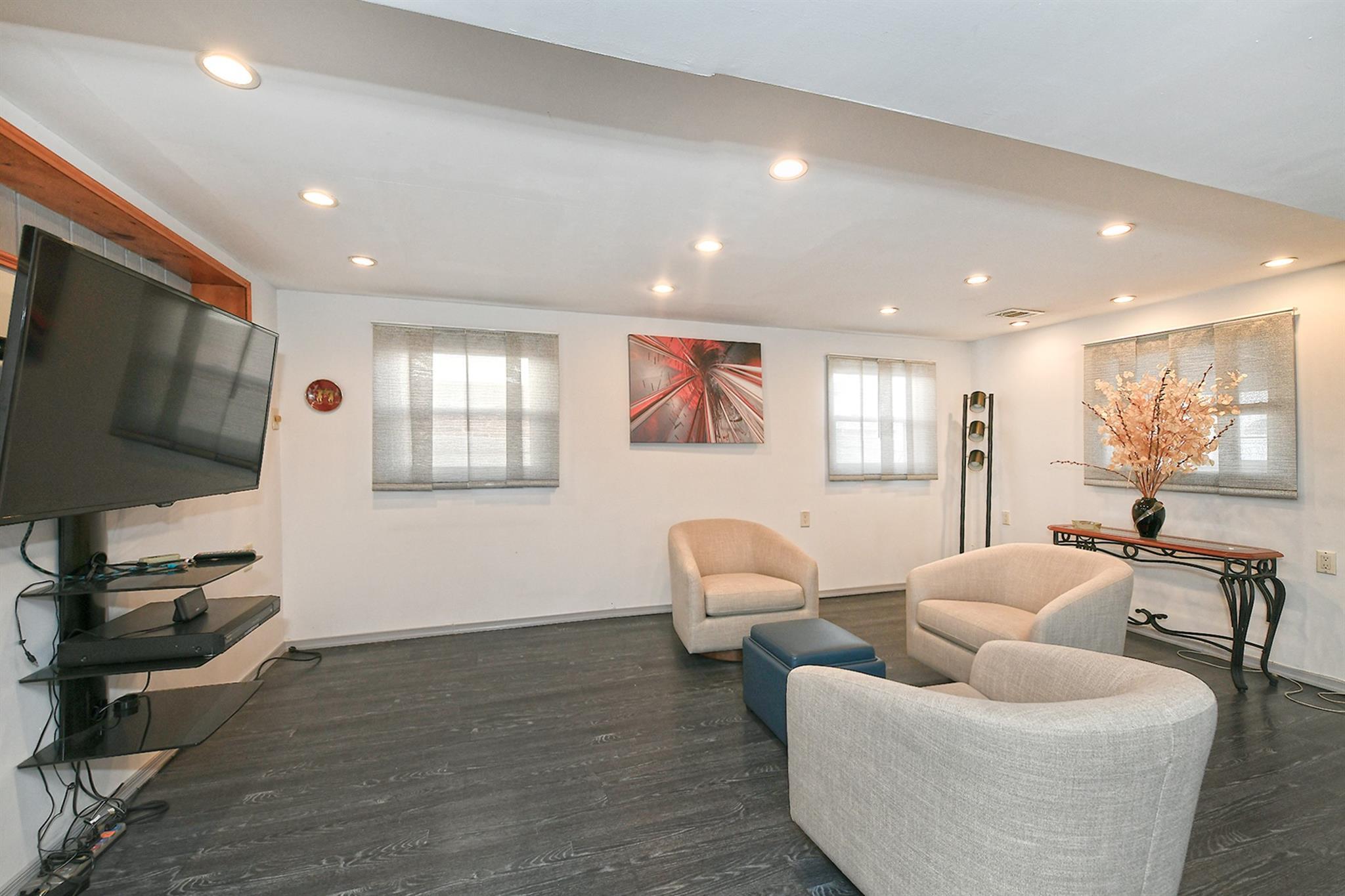Single Family 90th  Queens, NY 11414, MLS-839535-15
