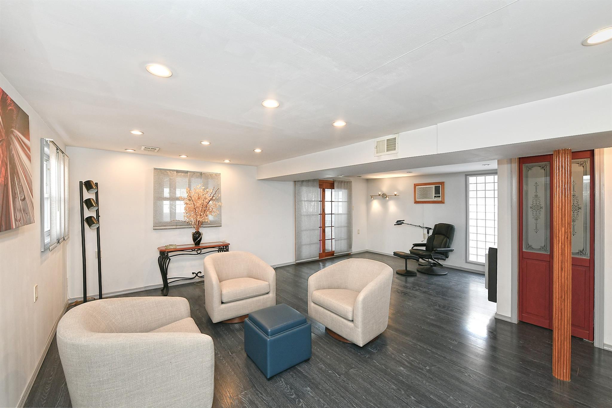 Single Family 90th  Queens, NY 11414, MLS-839535-16