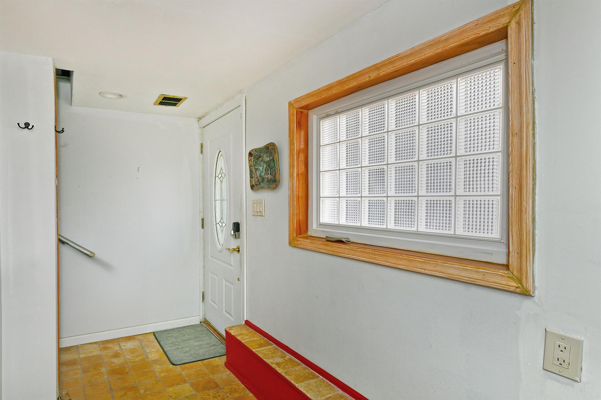 Single Family 90th  Queens, NY 11414, MLS-839535-3