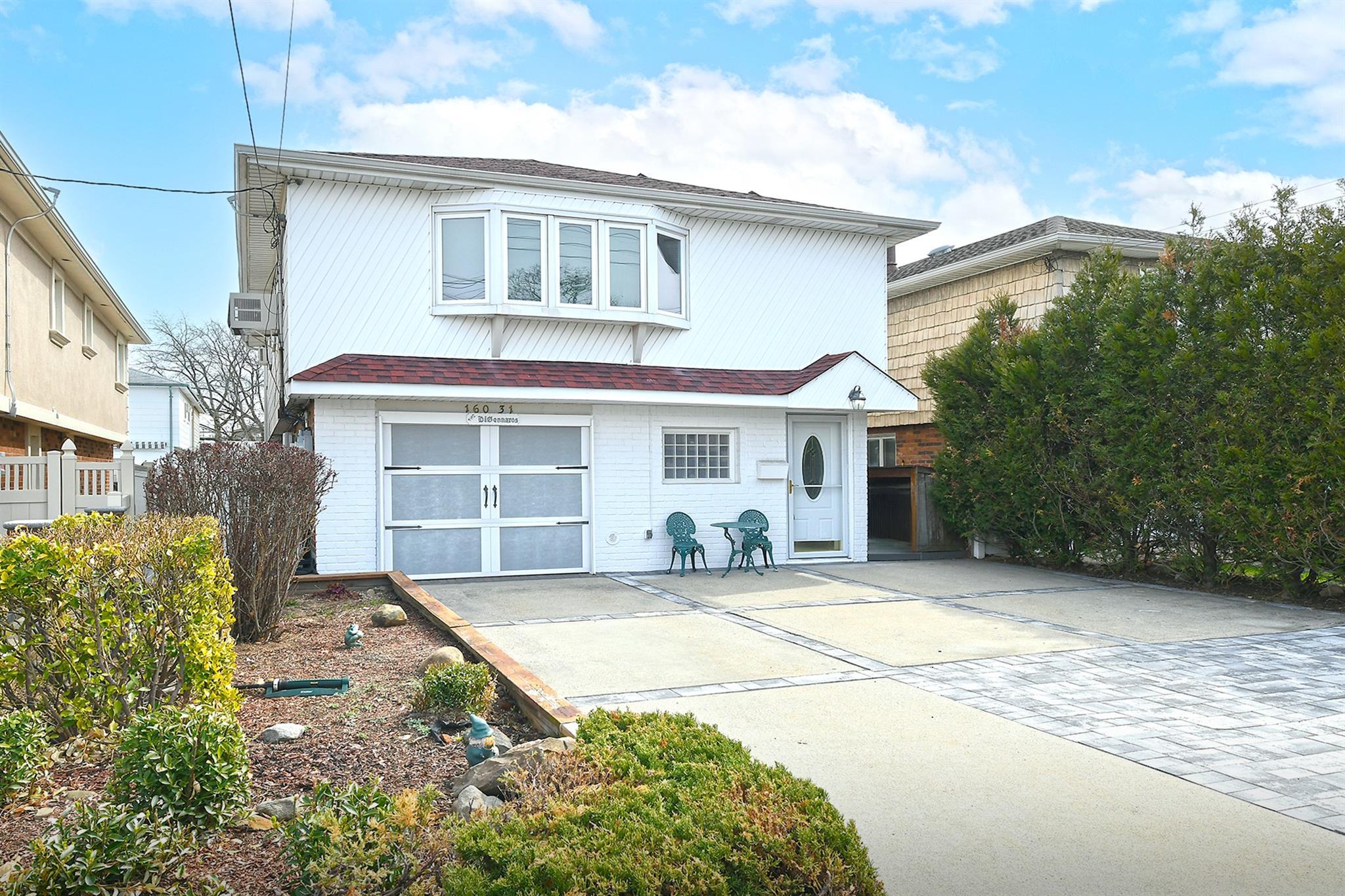 Single Family 90th  Queens, NY 11414, MLS-839535-41