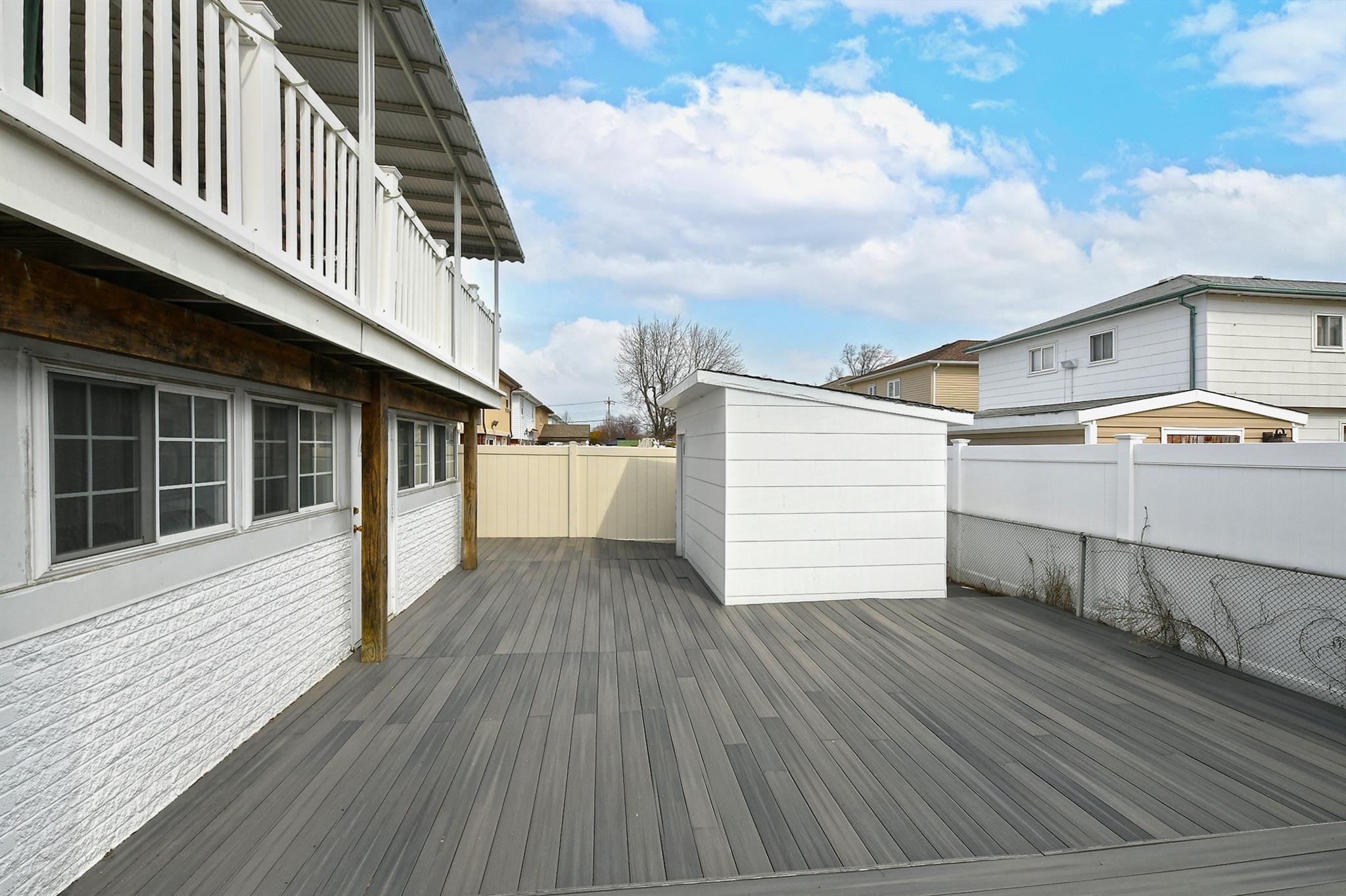 Single Family 90th  Queens, NY 11414, MLS-839535-44