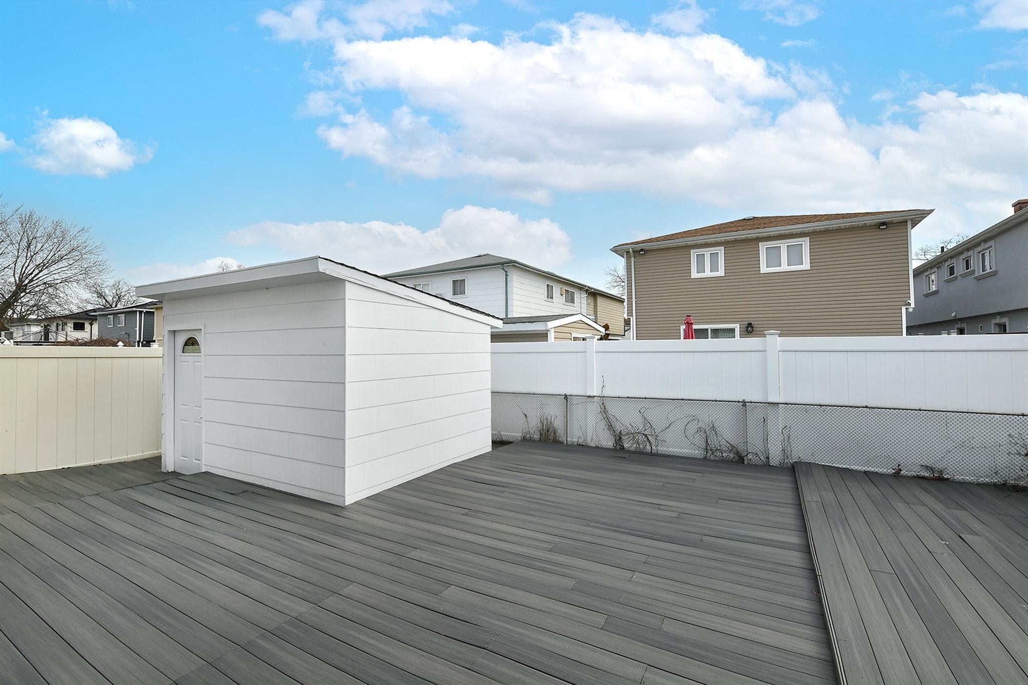 Single Family 90th  Queens, NY 11414, MLS-839535-48