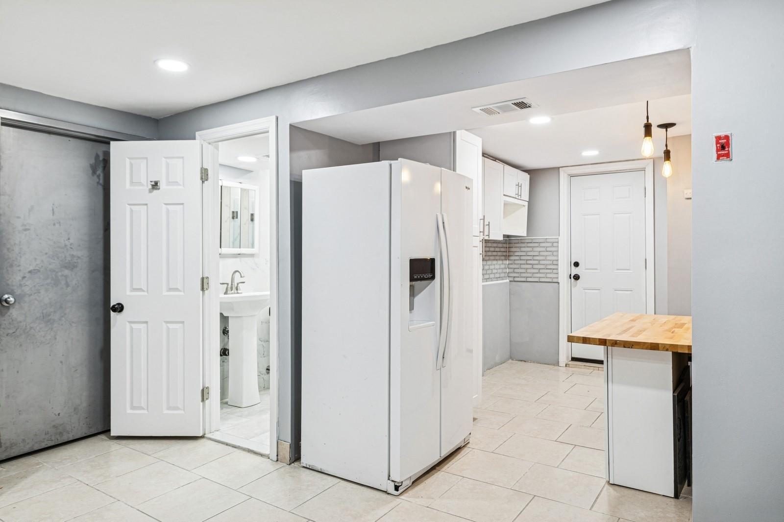 Single Family Broadway  Nassau County, NY 11762, MLS-839593-30