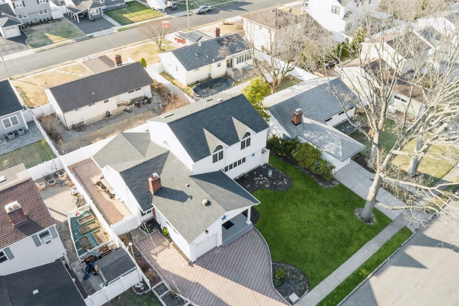 Single Family Broadway  Nassau County, NY 11762, MLS-839593-40