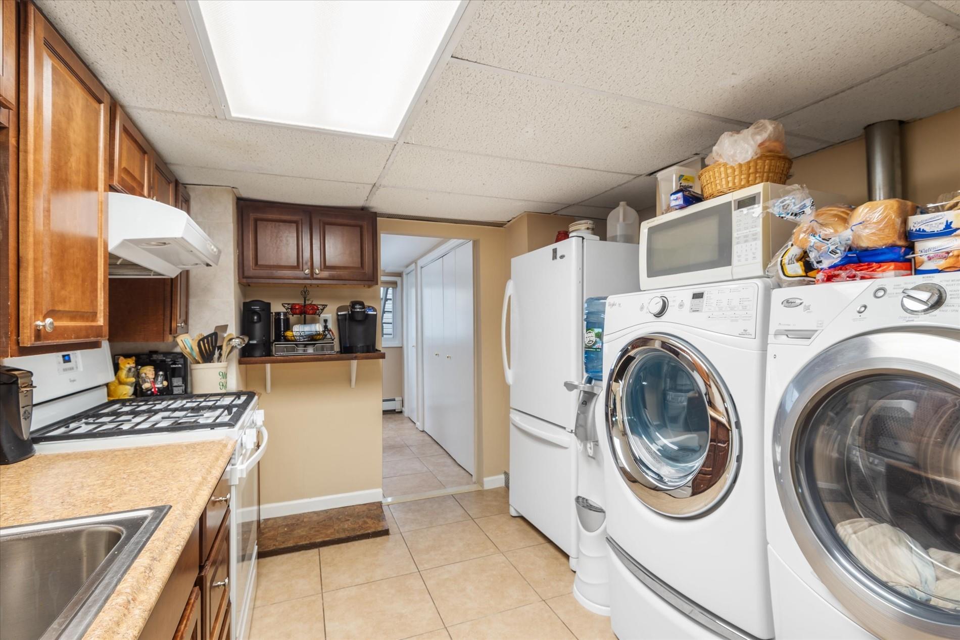 Single Family 81st  Queens, NY 11416, MLS-839616-24
