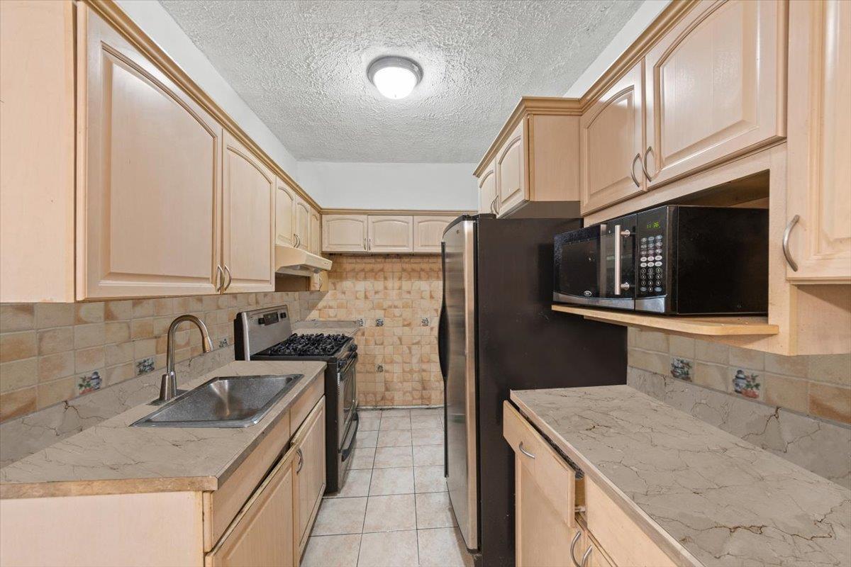 Coop Barnes  Bronx, NY 10467, MLS-839661-2