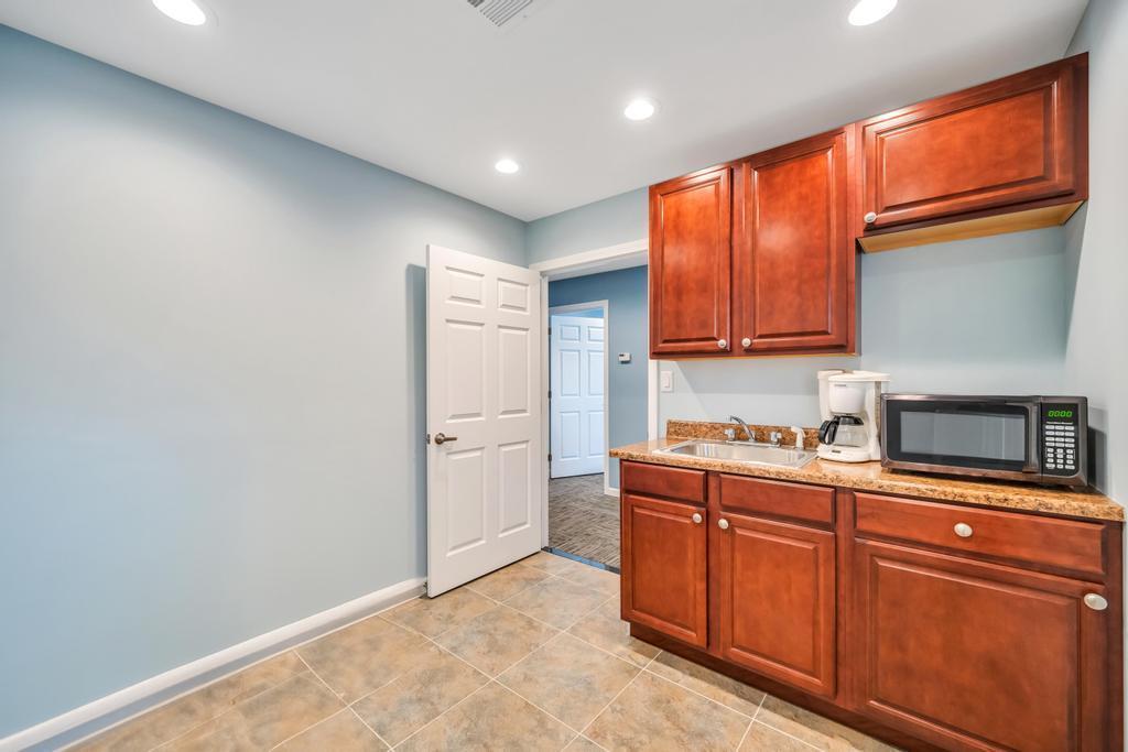 Single Family Wellwood  Suffolk County, NY 11757, MLS-839665-23
