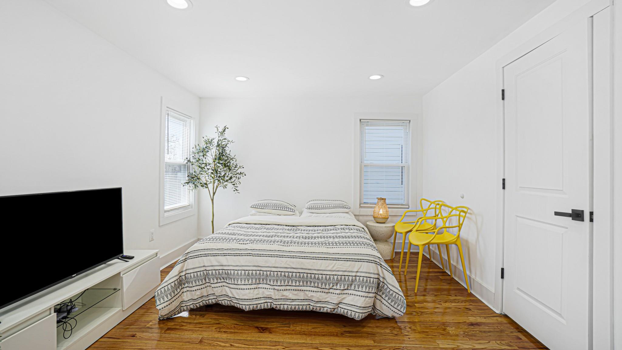 Single Family 130th  Queens, NY 11413, MLS-839672-12