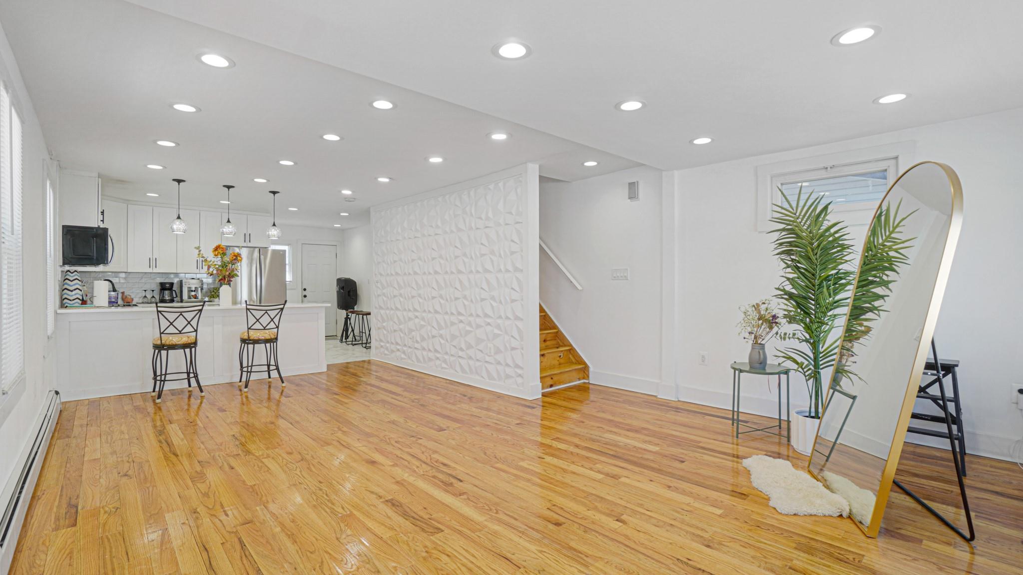 Single Family 130th  Queens, NY 11413, MLS-839672-20