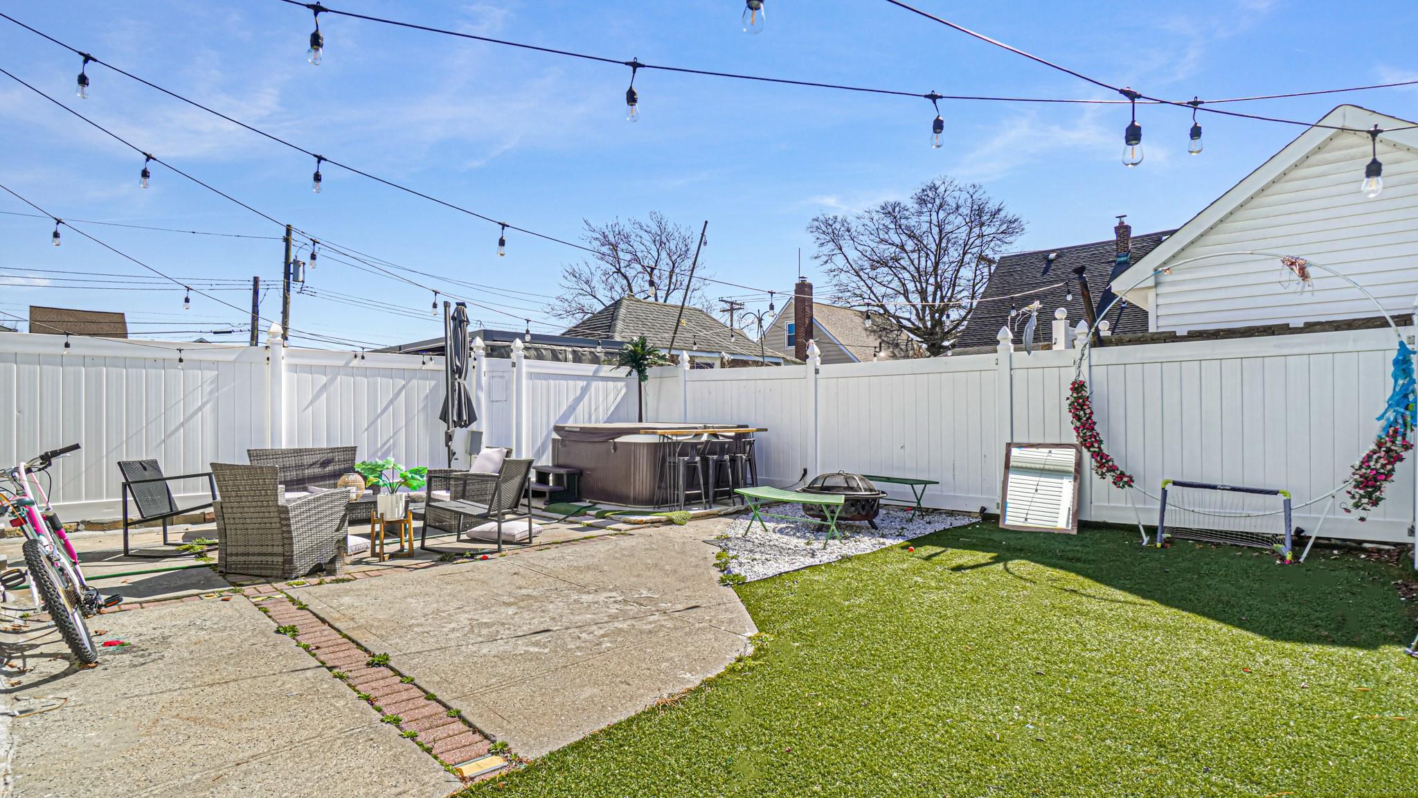 Single Family 130th  Queens, NY 11413, MLS-839672-21