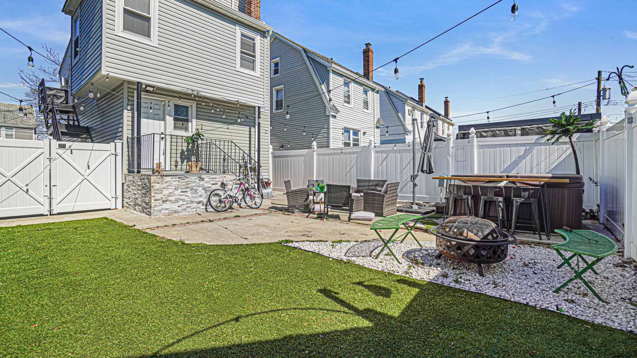 Single Family 130th  Queens, NY 11413, MLS-839672-22