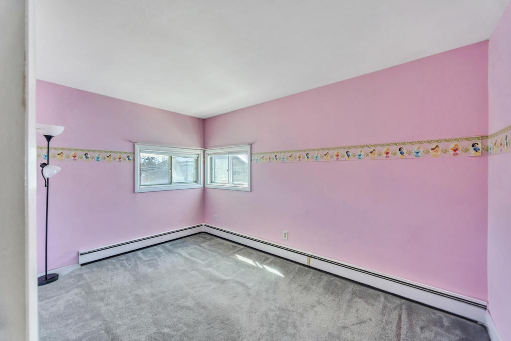 Single Family Cliff  Nassau County, NY 11756, MLS-839673-24