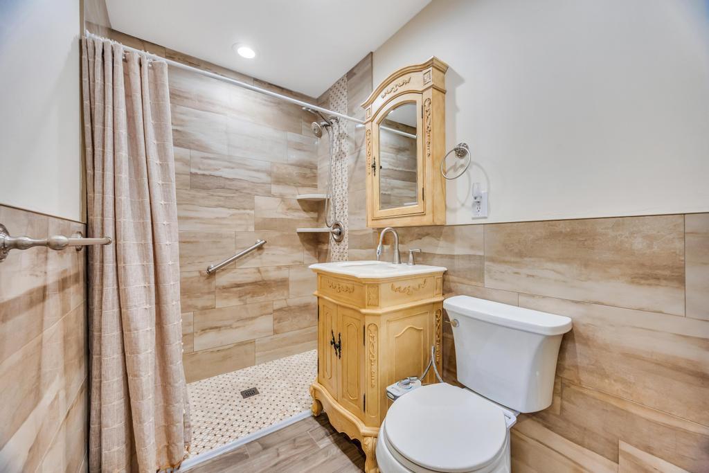 Single Family Cliff  Nassau County, NY 11756, MLS-839673-30