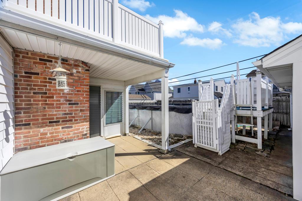Single Family Cliff  Nassau County, NY 11756, MLS-839673-36