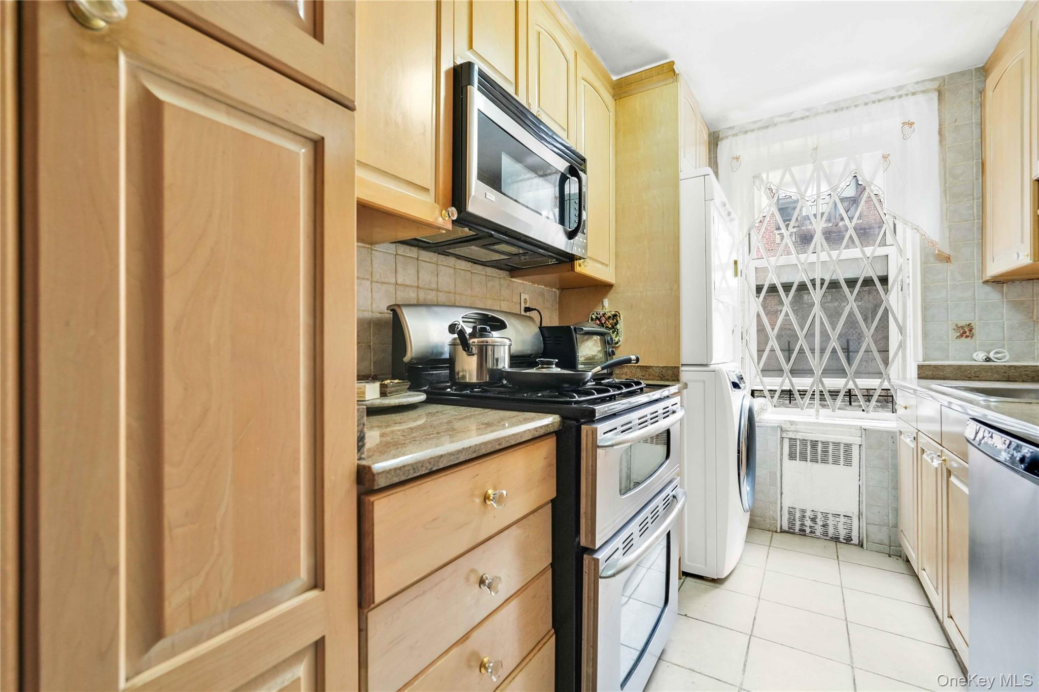 Condo 80th  Queens, NY 11373, MLS-839676-15