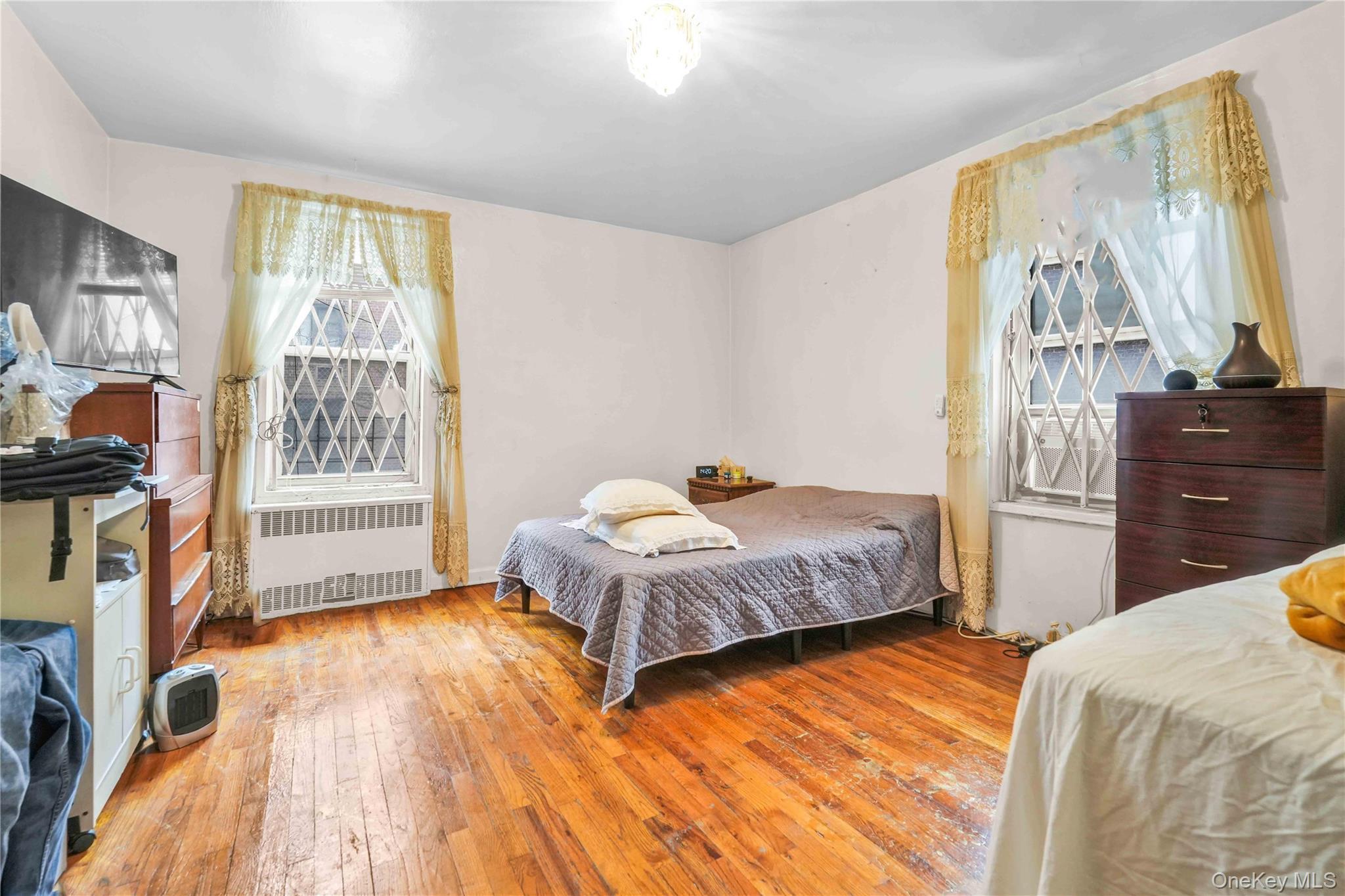 Condo 80th  Queens, NY 11373, MLS-839676-20