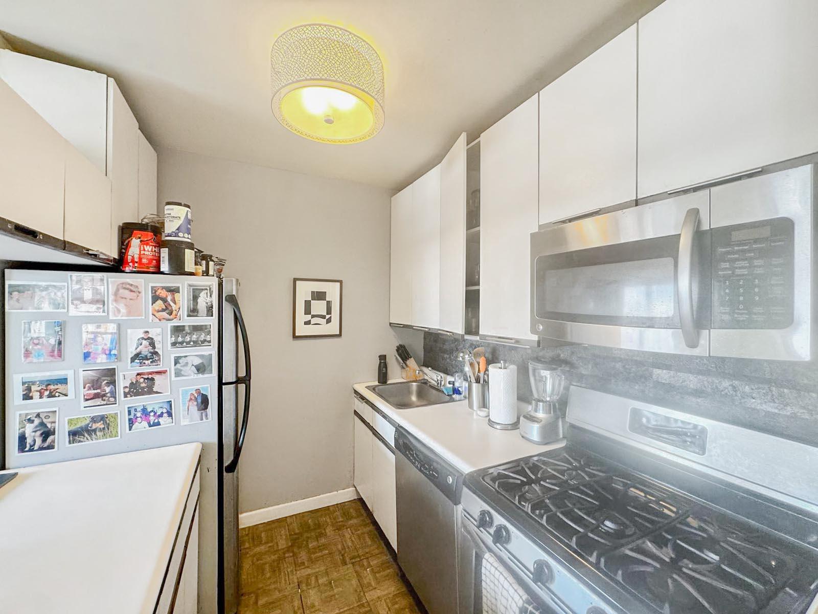 Condo West 43  Manhattan, NY 10036, MLS-839711-14