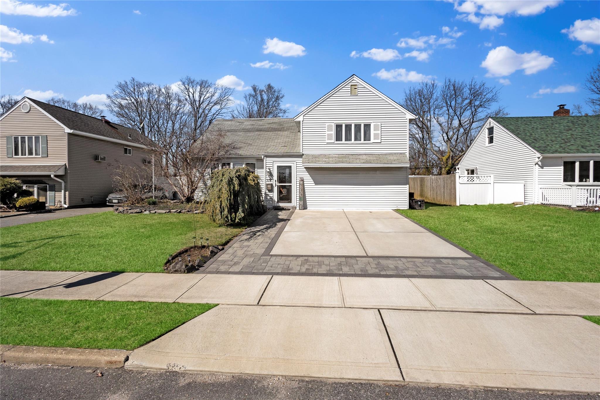 Single Family Poplar  Nassau County, NY 11758, MLS-839718-2
