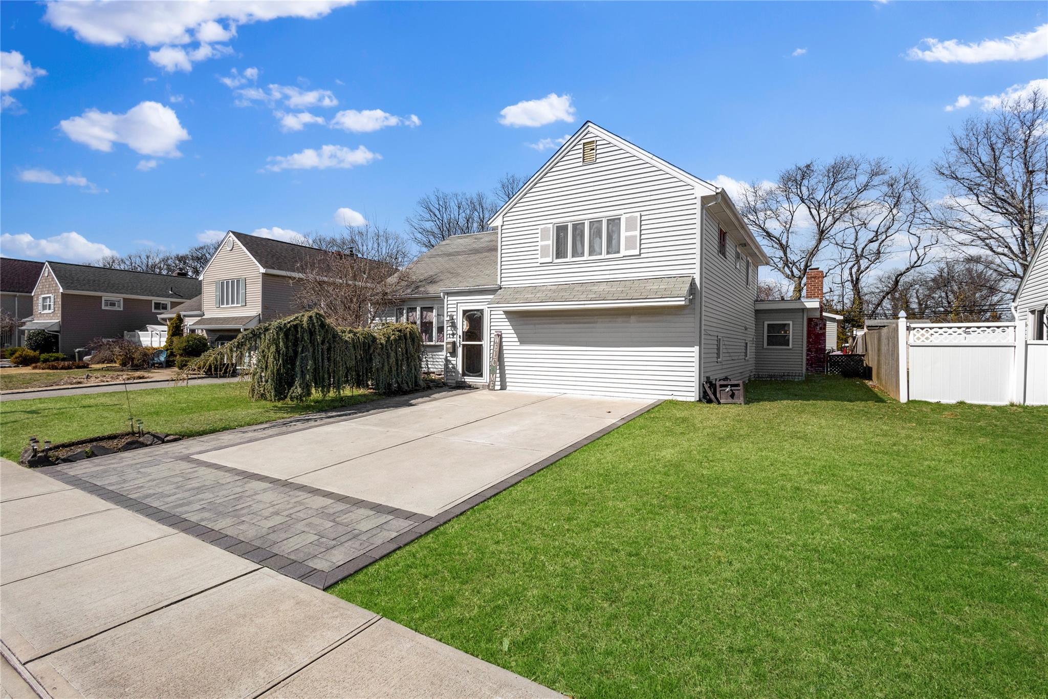 Single Family Poplar  Nassau County, NY 11758, MLS-839718-3