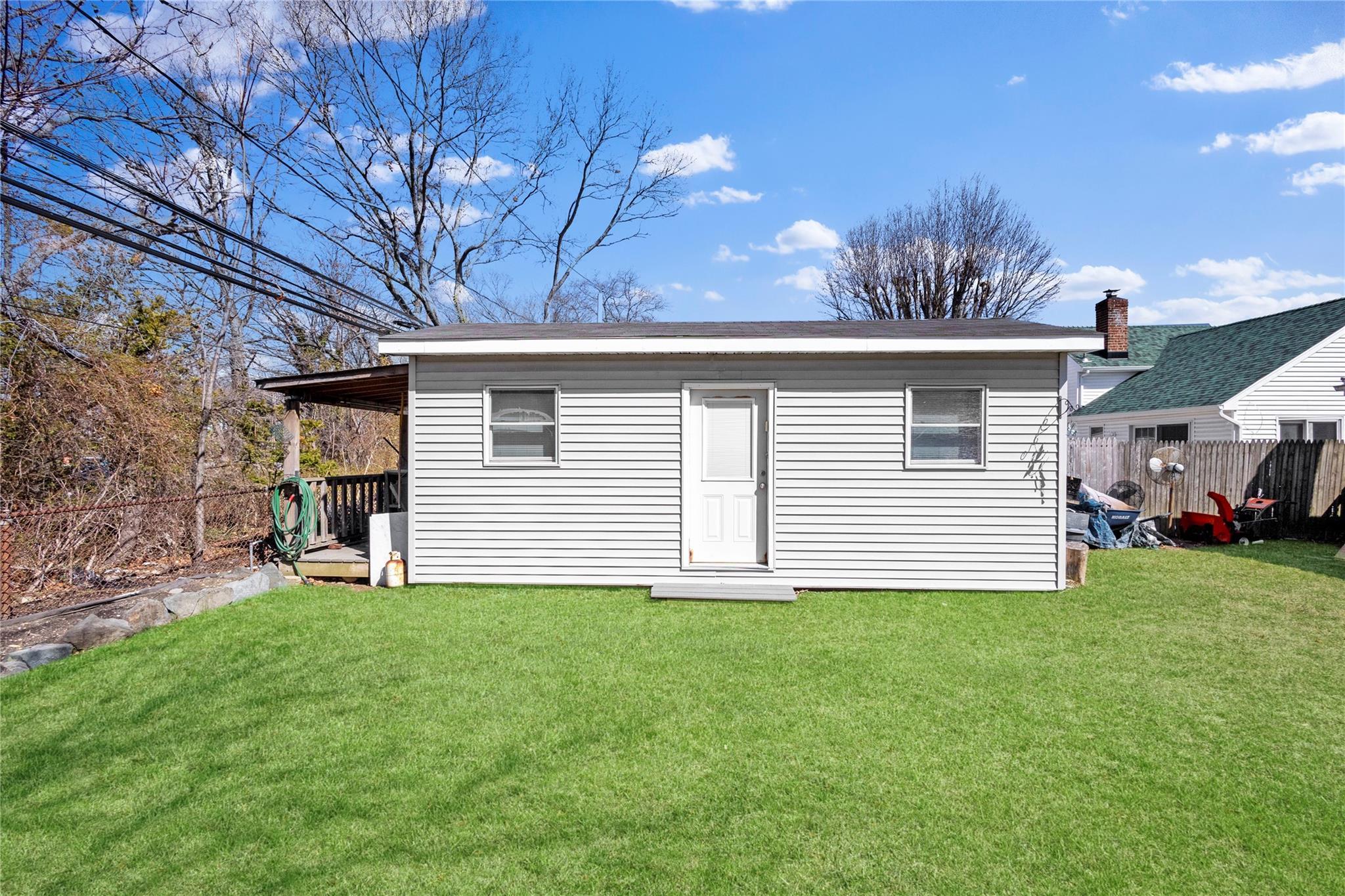 Single Family Poplar  Nassau County, NY 11758, MLS-839718-33