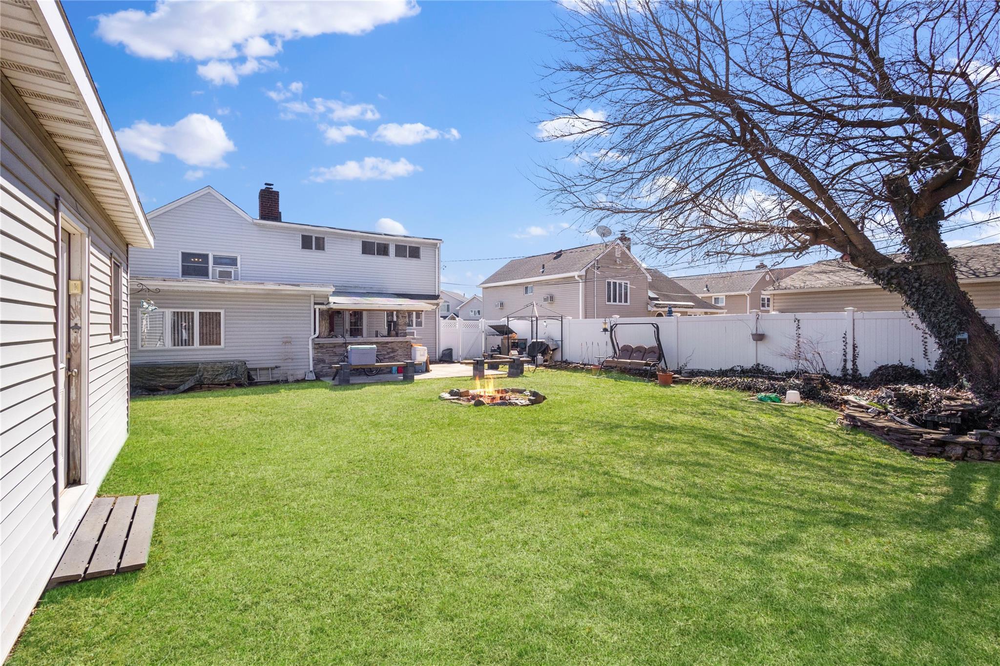 Single Family Poplar  Nassau County, NY 11758, MLS-839718-34