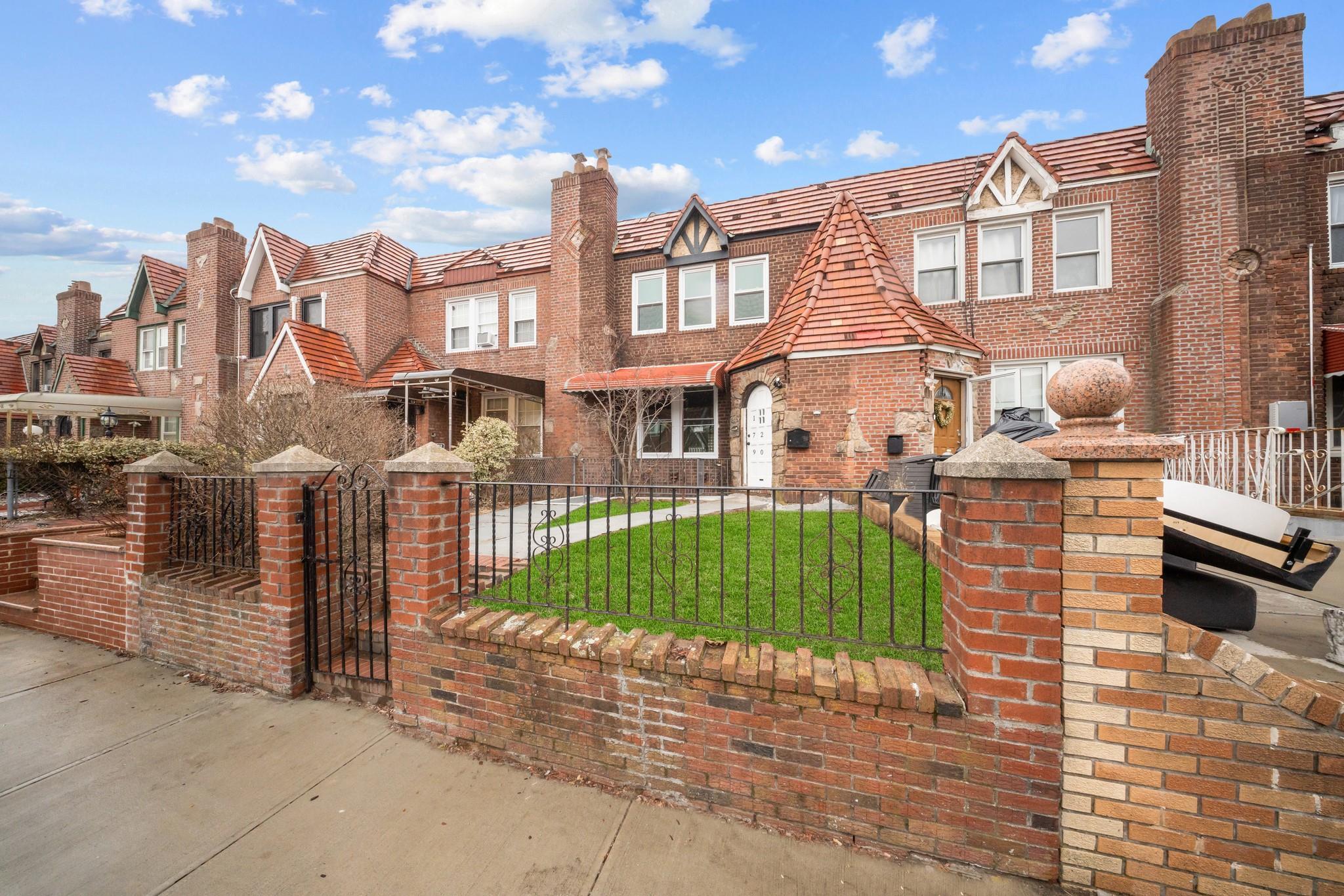 Single Family Anderson  Queens, NY 11434, MLS-839723-21