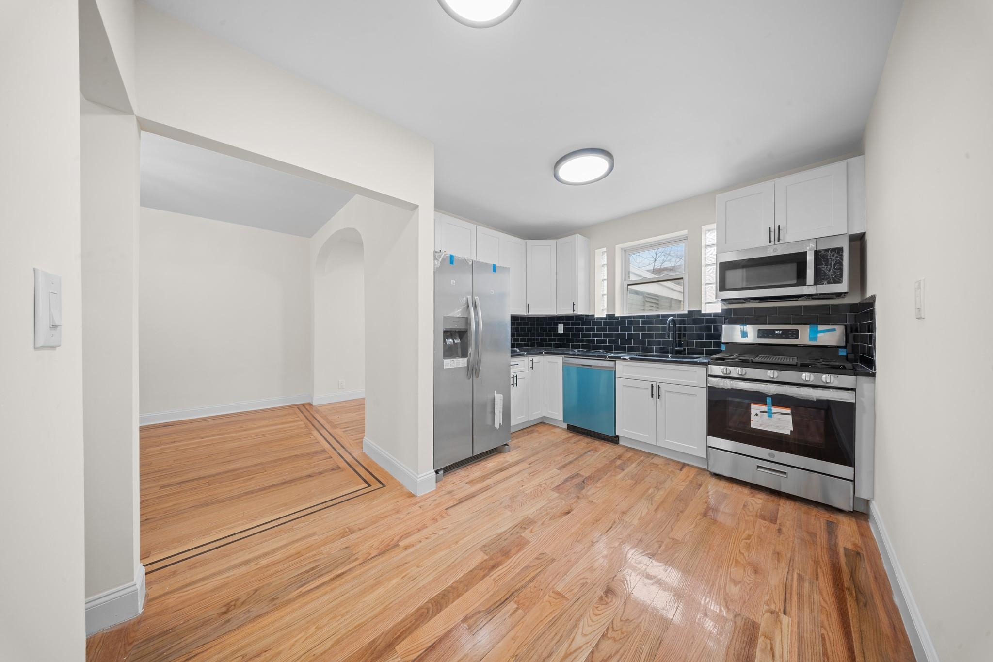 Single Family Anderson  Queens, NY 11434, MLS-839723-3
