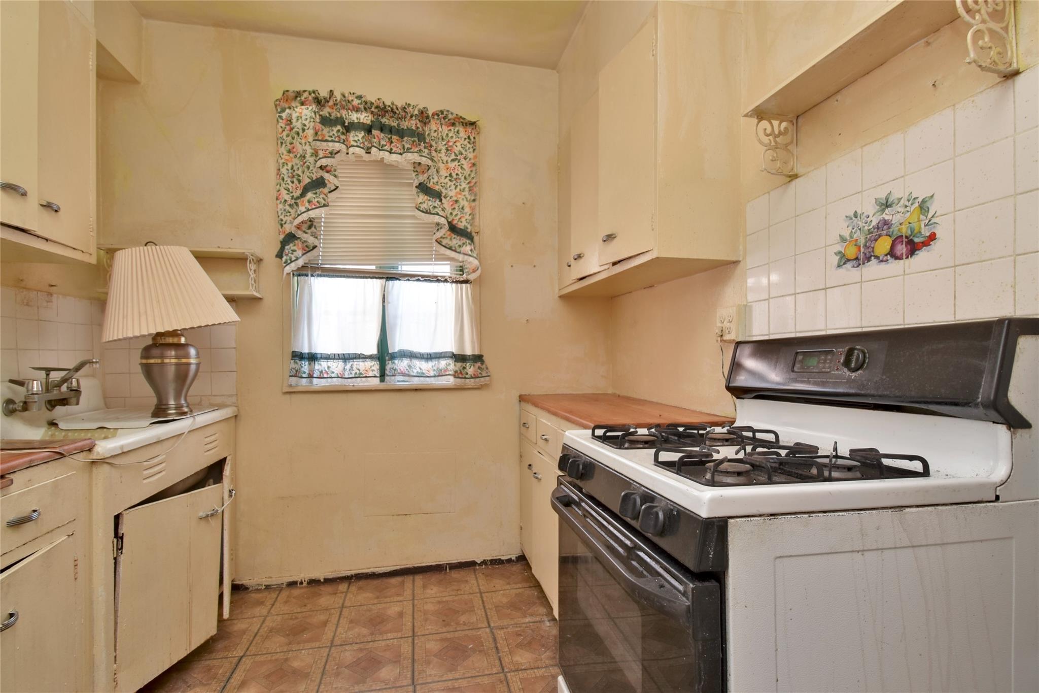 Condo Metropolitan  Bronx, NY 10462, MLS-839728-9